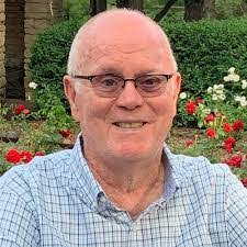 Chris Holub's Instagram, Twitter & Facebook