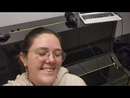 Joslyn Jean's Instagram, Twitter & Facebook