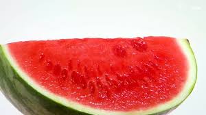 Fragen, wenn man abnehmen möchte oder sich kalorienbewusst ernährt. Wassermelone Sind Sie So Kalorienarm Und Gesund Wie Immer Behauptet
