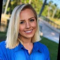 Samantha Mccubbin's Instagram, Twitter & Facebook