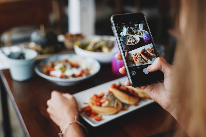 How TikTok Quietly Shapes What Teenagers Eat, Study Finds