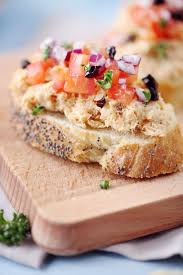 Tartines De Rillettes De Cabillaud A La Tomate Confite Chefnini Recettes De Cuisine Espagnole Tomates Confites Recette Terrine De Poisson