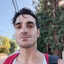 Corey Mcreynolds's Instagram, Twitter & Facebook