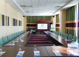 Holiday inn southend is located just one minute from southend airport and southend airport train station making it exceptionally accessible. Meetings And Events Meeting Room Booking Meeting Room Easter Specials