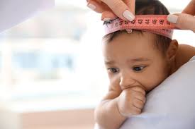 Bayi sungsang adalah kondisi ketika bagian bawah tubuh bayi, yaitu pantat dan kakinya berada di jalan lahir, padahal seharusnya kepala bayi yang berada di posisi tersebut. Cari Tahu Tumbuh Kembang Otak Bayi Lewat Pengukuran Lingkar Kepala Halaman All Kompas Com