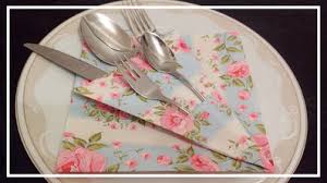 Anleitung servietten falten zu bestecktasche. Bestecktaschen Falten Tischdeko Servietten Falten