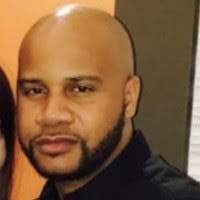 Steve Applewhite's Instagram, Twitter & Facebook