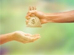 111/2010, puteti beneficia de concediul si indemnizatia lunara pentrucresterea copilului daca, timp de 12 luni din ultimii 2 ani anteriori dateinasterii copilului, ati obtinut venituri din salarii si asimilate salariilor,venituri din activitati independente, venituri din drepturi de proprietateintelectuala. Ajutor De Somaj