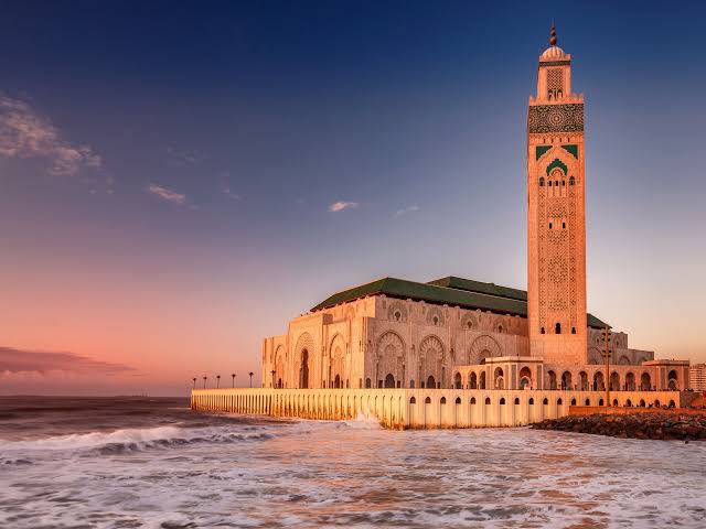 مسجد الحسن الثاني.. من أكبر المساجد في العالم
