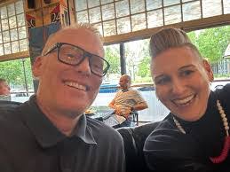 Eric Sack's Instagram, Twitter & Facebook