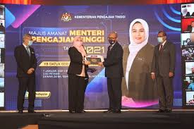 Namun di balik kemudahan yang ditawarkan, pinjaman online langsung cair ini juga memiliki sejumlah risiko. Usm News Portal Amanat Menteri Pengajian Tinggi 2021 Enam Fokus Strategik Tingkatkan Lagi Mutu Prestasi Pendidikan Tinggi Negara
