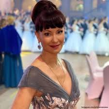 Jun 10, 2021 · отметим, что заслуженная артистка россии нонна гришаева и заслуженный артист южной осетии и россии приехали в республику в рамках кинофестиваля хрустальный источникъ из русского дома в. Nonna Grishaeva Foto Sluhi Fakty Lichnaya Zhizn Biografiya Novosti
