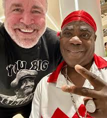 A great big “THANK YOU” to Lamon Auto Body and Plymouth Rock Assurance for  keeping the show