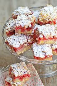 Carres Aux Fraises Croustillants Recette Dessert Fraise Recette Avec Des Fraises Recette Gateau Fraise