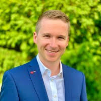 3200+ profils pour “Riss”