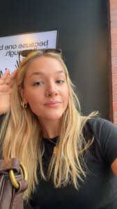 LGBTQ friendly graduate student seeking apartment roommate