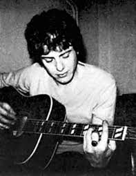 Από τον επερχόμενο δίσκο του reprise, που θα κυκλοφορήσει τελη μαΐου από την deutsche grammophon, ακούμε τη νέα, κατά μόμπι, εκδοχή του υπέροχου porcelain! Paylos Sidhropoylos O Asymbibastos Poy Efyge Nwris