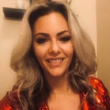 Amanda Tesh's Instagram, Twitter & Facebook