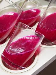 Tuang jelly naga ke dalam wadah lalu diamkan hingga dingin. Puding Lapis Susu Buah Naga Monic S Simply Kitchen