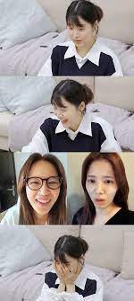 Ketika dia berusia 6 tahun, dia ditinggalkan di panti asuhan. Putting Han Ji Hye Tight On Oh Hyon Kyung Si A Jeong Candid Child Birth Talk
