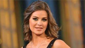 يسرا اللوزي (الممثلة المصرية) متضامنة مع اعتصام ٢ مايو. Ø±Ø¯ ØµØ§Ø¯Ù… Ù…Ù† ÙŠØ³Ø±Ø§ Ø§Ù„Ù„ÙˆØ²ÙŠ Ø¹Ù„Ù‰ Ù…Ù†ØªÙ‚Ø¯ÙŠÙ‡Ø§ Ù„Ø¸Ù‡ÙˆØ±Ù‡Ø§ Ø¨ØµÙˆØ±ØªÙ‡Ø§ Ø§Ù„Ø­Ø§Ù…Ù„ Ø¯ÙˆÙ† Ù…Ù„Ø§Ø¨Ø³ Ù…Ù†ØµØ© Ø§Ù„Ù…Ø´Ø§Ù‡ÙŠØ±