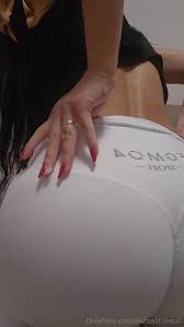 EroMe Porn Videos Photos - Elutza89 sexy long legs