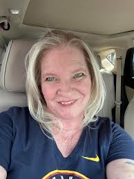 Let's welcome our new members! Briana Smith, Lindsay Chesney, Fallon  George, Jenny Jen, Karen Spivak, Laura Burduja-Anchidin, Yvonne Smith,  Emmarose Summar, Debi Gerlich-Wein, Micheline Piacentini, Ренета Христова,  Tamara Pisulak, Antoinette De Jager