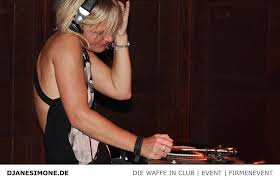 Listen to music by djane housekat on apple music. Djane Berlin Von Djane In Club Festival Dasauge
