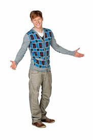 Dort erfindet daniel ein rätsel, das in den keller führt, um den ebenfalls im haus erschienen trabas und magnus abzulenken. Daniel Wilken Facebook