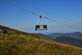 Would you like something less sporty, but enjoy the. Seilbahn Am Plomb Du Cantal Hautes Terres Tourisme