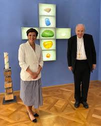 Gemeinsam mit der rechten fpö regiert sebastian kurz österreich. Facebook