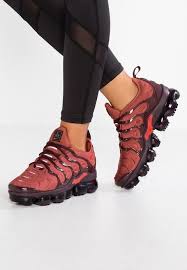Nike Sportswear Vapormax Plus Trainers Burnt Orange Habanero Red Zalando Co Uk Nike Air Vapormax Nike Nike Air Max Plus