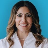 Lisa Scimeca's Instagram, Twitter & Facebook