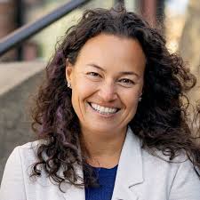 Stephanie Basile's Instagram, Twitter & Facebook