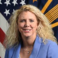 Laura Muchmore's Instagram, Twitter & Facebook