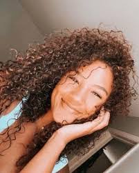 Kira Bauer's Instagram, Twitter & Facebook