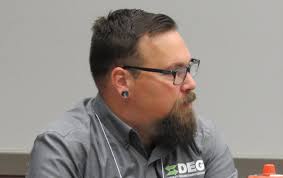 New England Automotive Report December 2022 by Thomas Greco Publishing,  Inc.