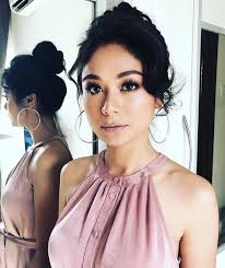 Di ruangan itu, di hari istimewa. Biodata Tasha Shilla Pelakon Drama Kamar Kamariah Iluminasi