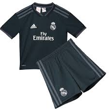 Choose the real madrid long sleeve jersey, and stay warm while you run drills with your team, pass the ball around with friends, or relax on your day off. Custom Real Madrid 2018 2019 Football Jersey Shirt Real Madrid 2018 19 Away Youth Soccer Shirt Short Real Madrid 2018 Home Green Soccer Jersey Shirt Wholesale Authentic Real Madrid Football Jersey Shirt In Strabanesoccerjerseys Com