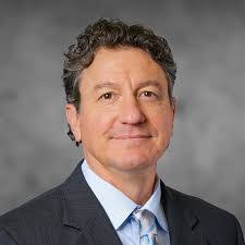 Ali Alian's Instagram, Twitter & Facebook