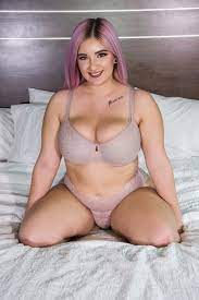 Sabrina violet