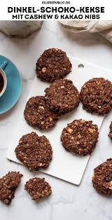 Dinkel Schoko Kekse Mit Cashew Kakao Nibs Rezept Elle Republic Rezept Snack Ideen Rezepte Lebensmittel Essen