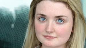 300 student doctors quit university each year