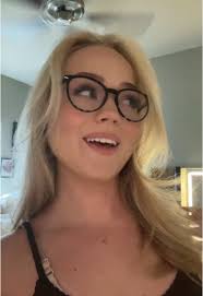 i'm supposed to be cleaning rn 😔 #fyp