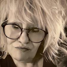 Sheri Hendrickson's Instagram, Twitter & Facebook