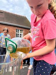 Zara Rose (@lovebubble4)