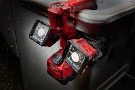 Milwaukee M18 Led Search Light Industry S First Utility Bucket Light Tool Craze