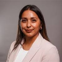 Marisa Salinas's Instagram, Twitter & Facebook