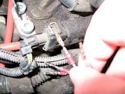 Jlong dropped the glovebox and access panel from the side of the dash to make it easier to install the. How To Replace Broken Wire Harness Clips Or Connectors On Audis And Vws Axleaddict A Community Of Car Lovers Enthusiasts And Mechanics Sharing Our Auto Advice