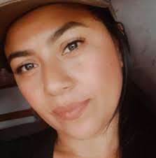 Y por tí vivo aniquilado En el despecho Reprimido, ardiendo por los celos  Lo odio aunque él te haga feliz